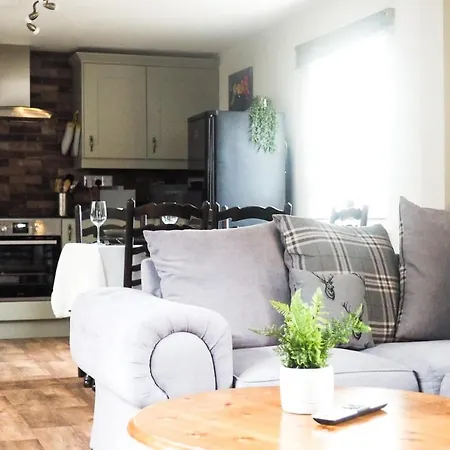 Holiday home Large Cottage, Beach, Pubs Shops, Netflix, Bbq, Dog Friendly Hunmanby