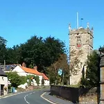 度假居 Large Cottage, Beach, Pubs Shops, Netflix, Bbq, Dog Friendly 亨曼比