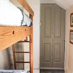 Large Cottage, Beach, Pubs Shops, Netflix, Bbq, Dog Friendly 度假居